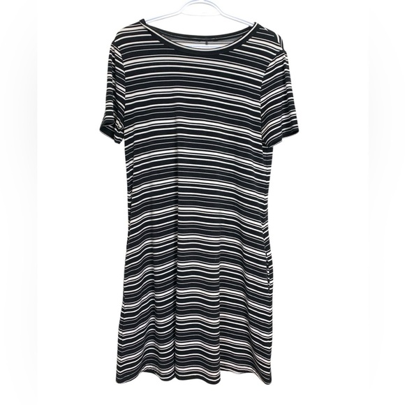 Kenneth Cole black-and-white striped dress w pockets, summer weight w stretch - Picture 1 of 11